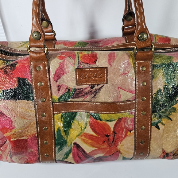 Patricia Nash Milano Weekender Bag - Picture 2 of 16